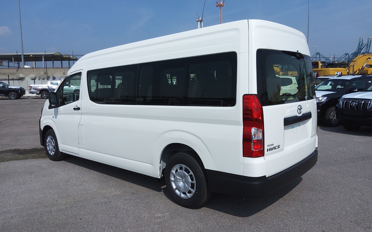 Toyota Hiace HIGH ROOF / TOIT HAUT 2.8L Diesel Manual base - Микроавтобус, Пассажирский фургон: фото 3 Toyota Hiace HIGH ROOF / TOIT HAUT 2.8L Diesel Manual base - Микроавтобус, Пассажирский фургон: фото 3