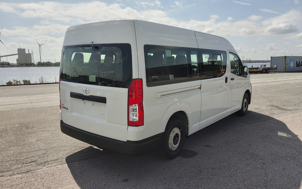 Toyota Hiace HIGH ROOF / TOIT HAUT 3.5L Petrol Manual - Микроавтобус, Пассажирский фургон: фото 5 Toyota Hiace HIGH ROOF / TOIT HAUT 3.5L Petrol Manual - Микроавтобус, Пассажирский фургон: фото 5