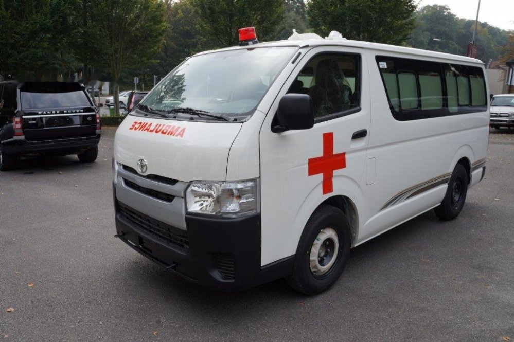 Toyota Hiace STANDARD ROOF ambulance 2.5L Diesel Manual - Микроавтобус, Пассажирский фургон: фото 1 Toyota Hiace STANDARD ROOF ambulance 2.5L Diesel Manual - Микроавтобус, Пассажирский фургон: фото 1