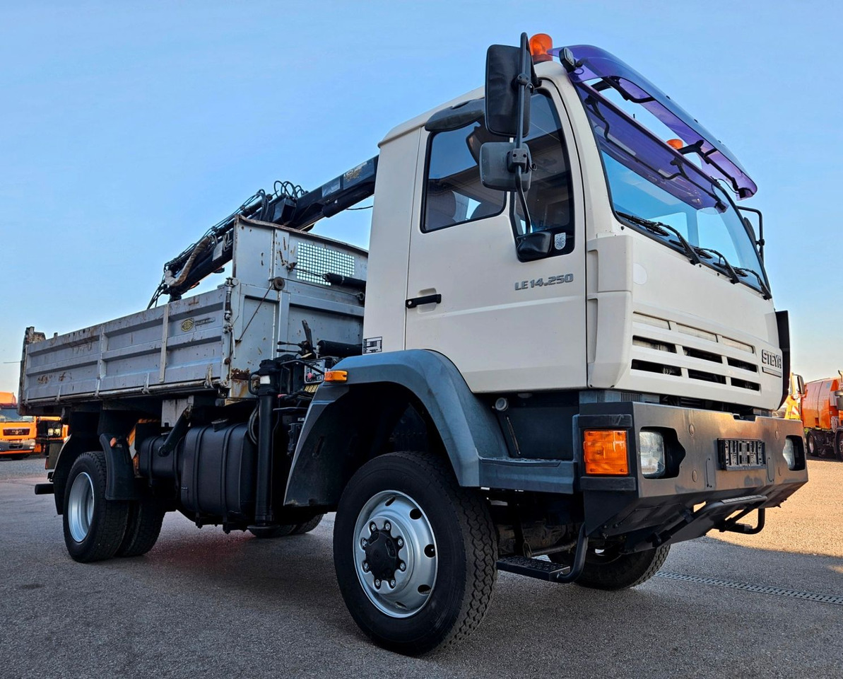MAN LE 14.250 4x4 HIAB 077BS-2 Kran Greifer - Самосвал, Автоманипулятор: фото 1 MAN LE 14.250 4x4 HIAB 077BS-2 Kran Greifer - Самосвал, Автоманипулятор: фото 1