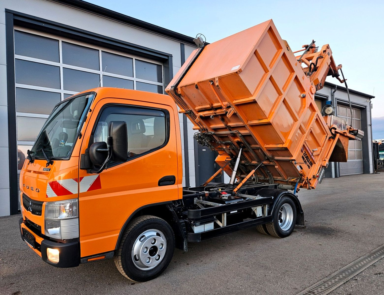 Мусоровоз Mitsubishi Fuso Canter 6S15 Zoeller Micro Müllpresse: фото 9