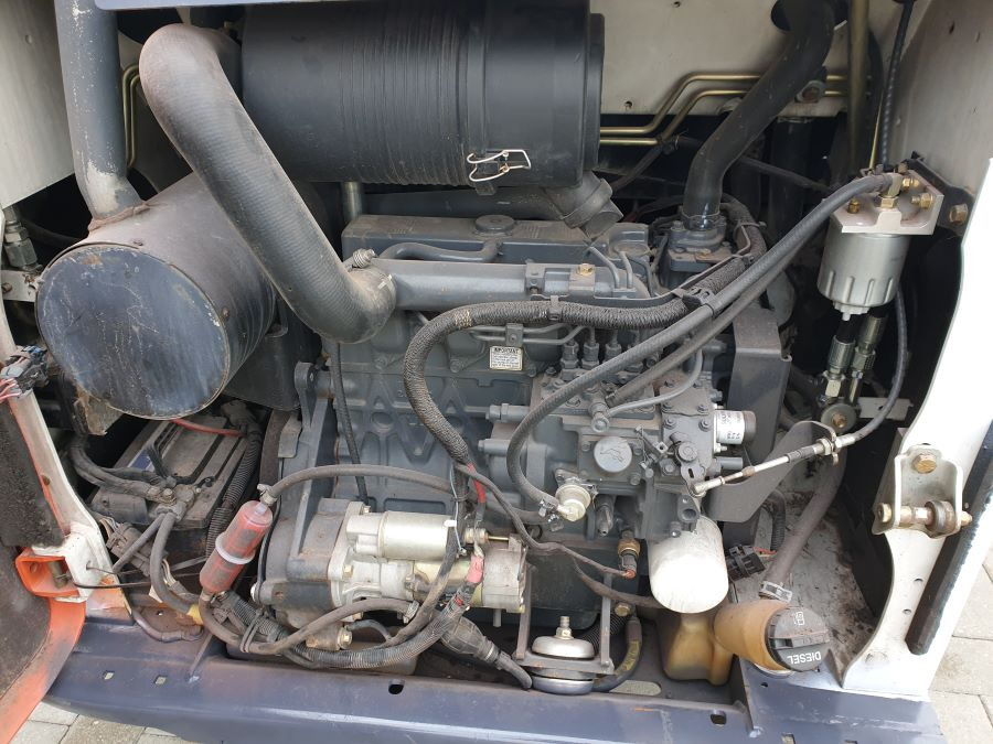 BOBCAT Bobcat S450 - Мини-погрузчик с бортовым поворотом: фото 4 BOBCAT Bobcat S450 - Мини-погрузчик с бортовым поворотом: фото 4