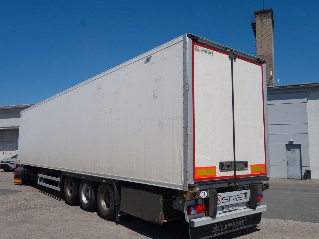 LAMBERET LVF S3 mit Carrier 1300, 2.400 BtS. - Полуприцеп-рефрижератор: фото 5 LAMBERET LVF S3 mit Carrier 1300, 2.400 BtS. - Полуприцеп-рефрижератор: фото 5
