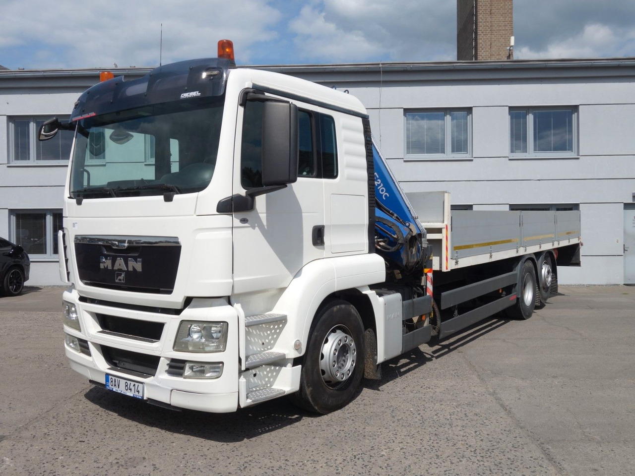 MAN TGS 26.360 FG 6x2 mit Fassi F210C - Автоманипулятор: фото 2 MAN TGS 26.360 FG 6x2 mit Fassi F210C - Автоманипулятор: фото 2