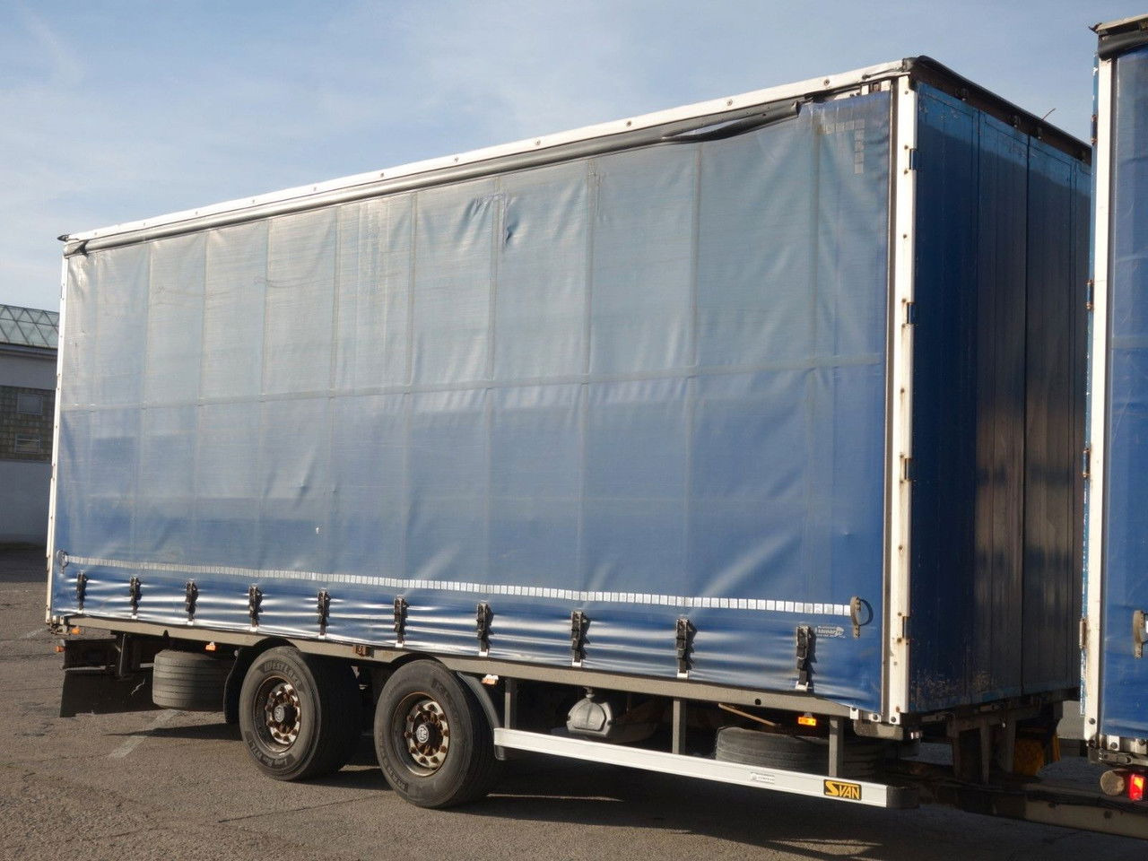 Тентованный грузовик Renault Premium 460 EEV + Svan 120m3 Durchfahren: фото 23