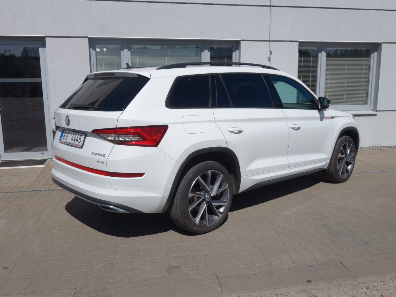 Skoda Kodiaq 2,0TDI 140kW, 4x4, SportLine, Pano, Webas - Внедорожник: фото 5 Skoda Kodiaq 2,0TDI 140kW, 4x4, SportLine, Pano, Webas - Внедорожник: фото 5