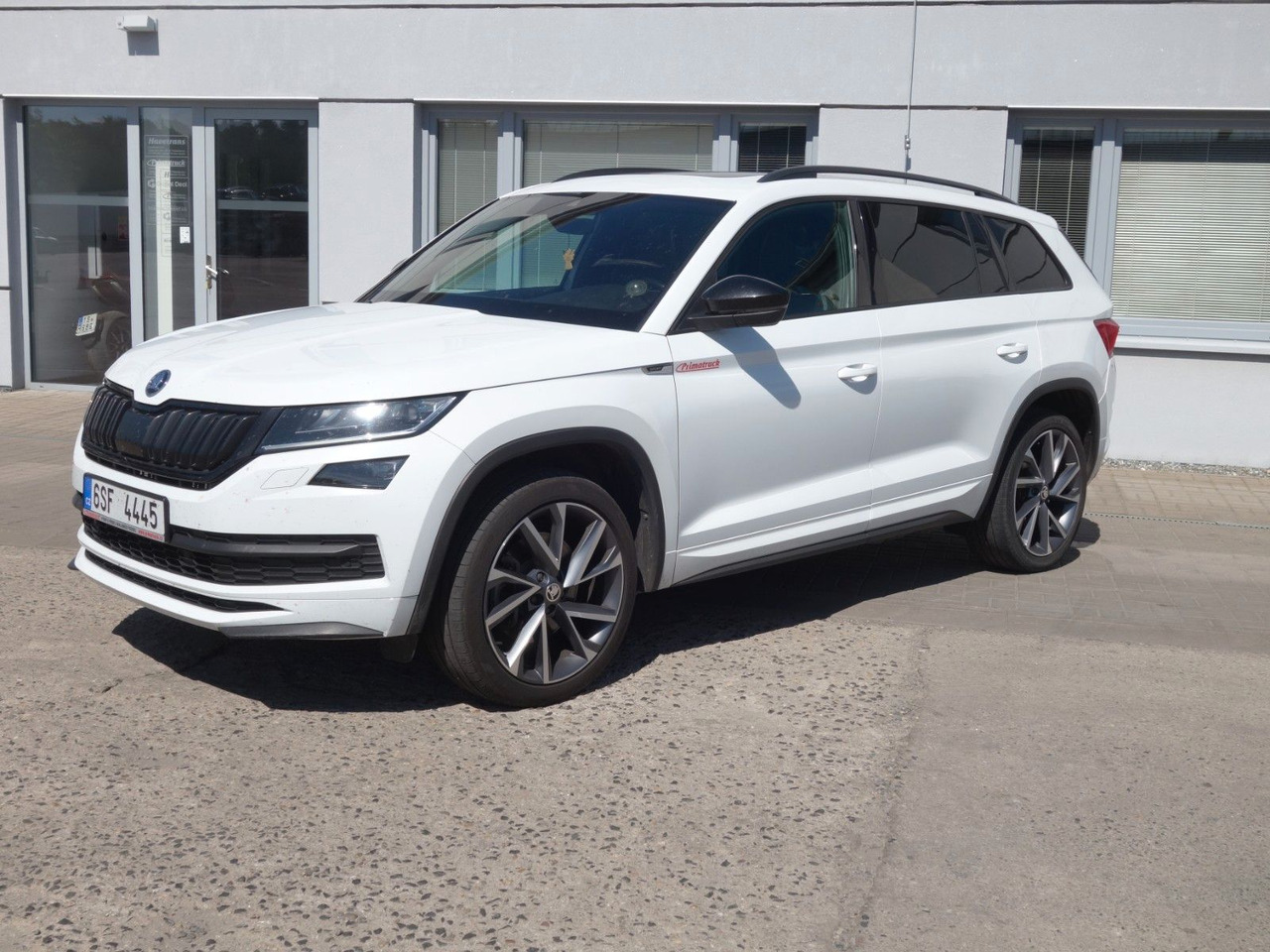 Skoda Kodiaq 2,0TDI 140kW, 4x4, SportLine, Pano, Webas - Внедорожник: фото 2 Skoda Kodiaq 2,0TDI 140kW, 4x4, SportLine, Pano, Webas - Внедорожник: фото 2