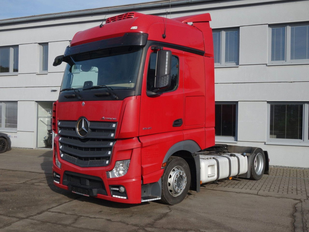 Mercedes-Benz Actros 1845 Lsnrl, Lowdeck, Standklima, 2 Stk. - Тягач: фото 2 Mercedes-Benz Actros 1845 Lsnrl, Lowdeck, Standklima, 2 Stk. - Тягач: фото 2