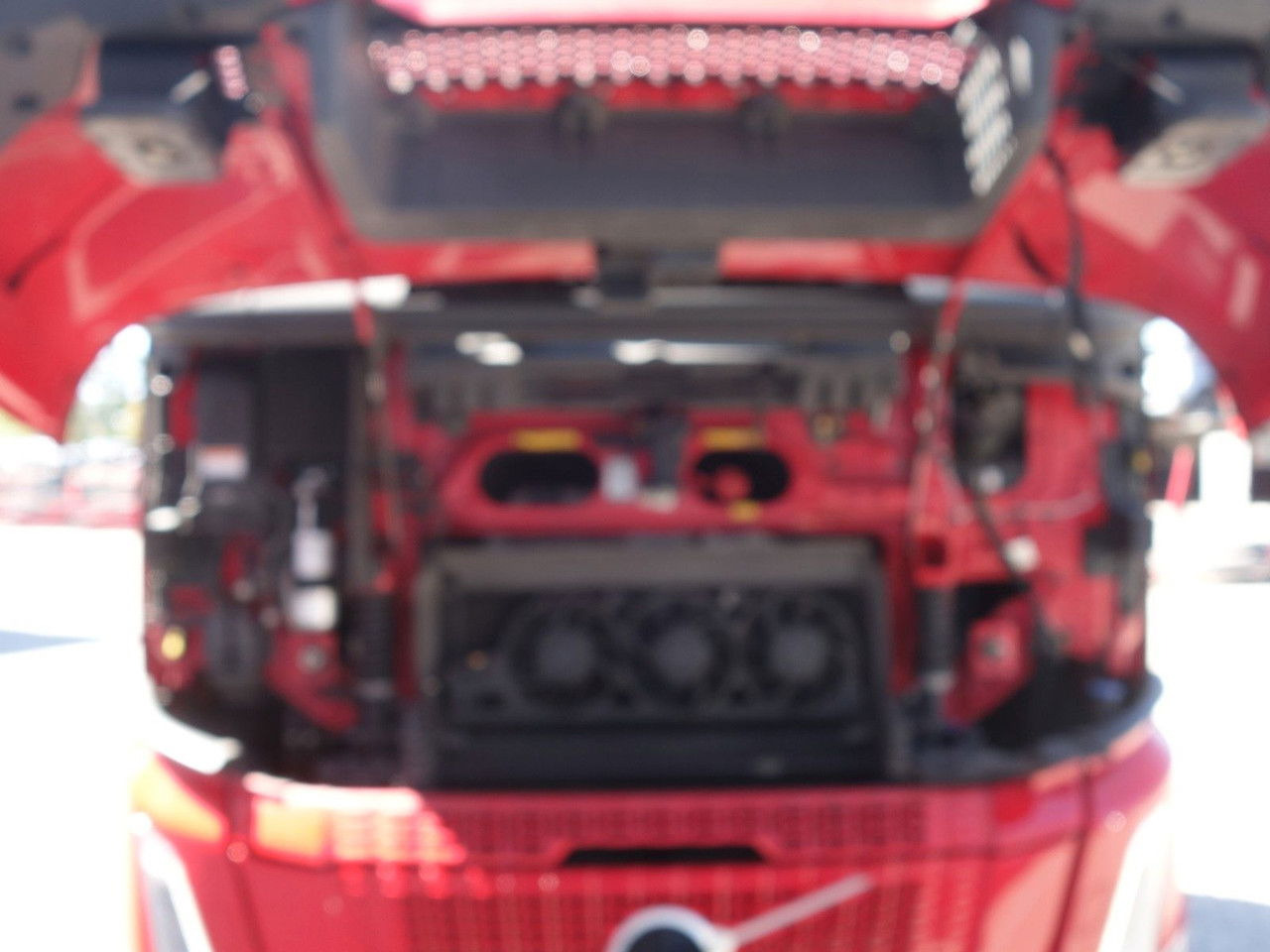 Volvo FH 460 460XL Aero,IParkCool, Full LED,Turbo Compound в лизинг Volvo FH 460 460XL Aero,IParkCool, Full LED,Turbo Compound: фото 9 Volvo FH 460 460XL Aero,IParkCool, Full LED,Turbo Compound в лизинг Volvo FH 460 460XL Aero,IParkCool, Full LED,Turbo Compound: фото 9