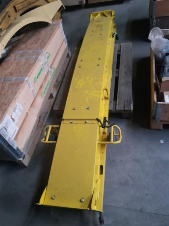 John Deere 8400 Tud - Оборудование для кормоуборочного комбайна: фото 1 John Deere 8400 Tud - Оборудование для кормоуборочного комбайна: фото 1