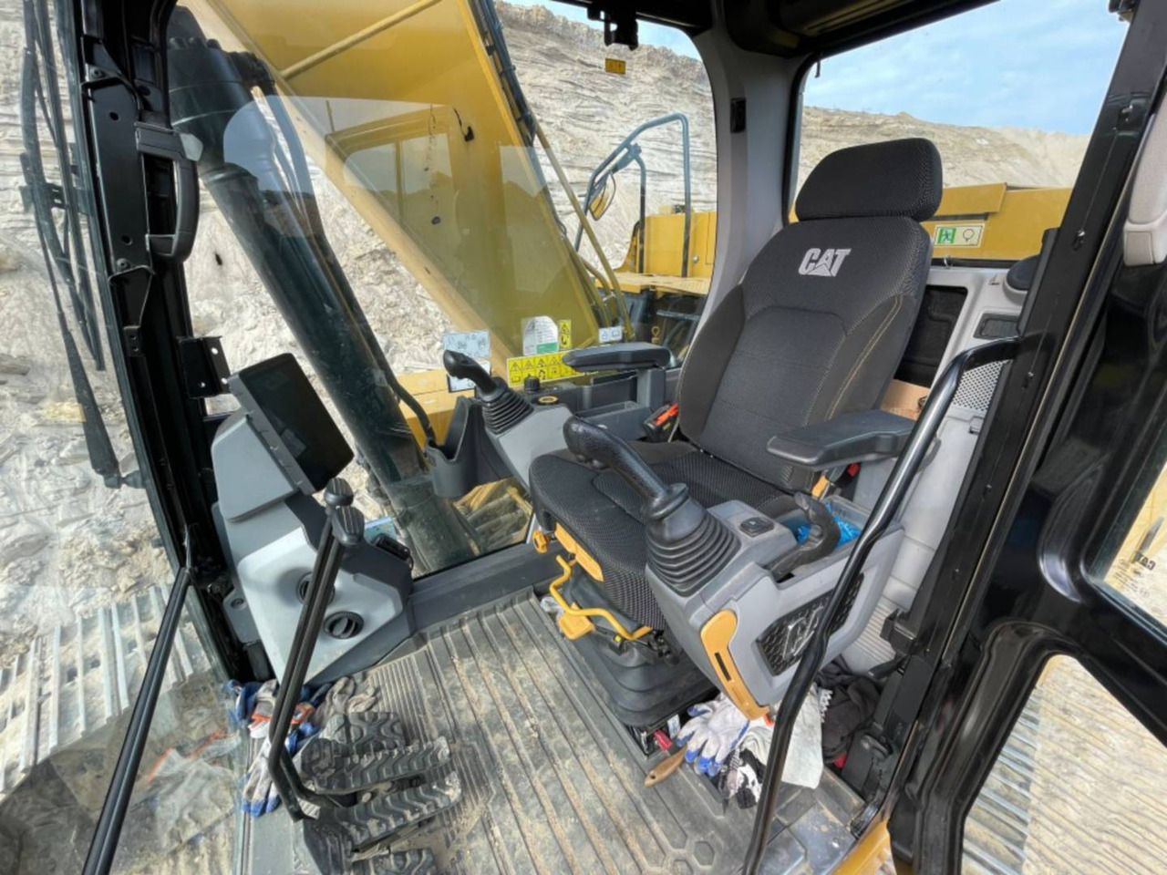 CAT 320 - Гусеничный экскаватор: фото 5 CAT 320 - Гусеничный экскаватор: фото 5