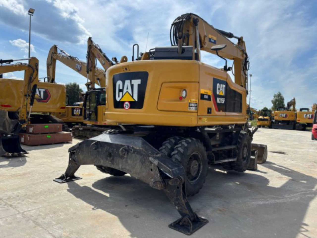 CAT M315F - Колёсный экскаватор: фото 3 CAT M315F - Колёсный экскаватор: фото 3