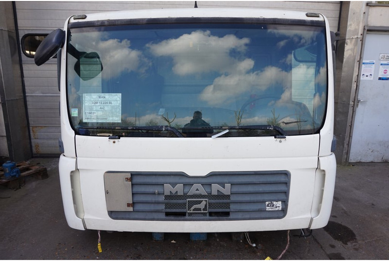 MAN F99L10 TGM 6 CYL 81.60000-7786 - Кабина и интерьер для Грузовиков: фото 1 MAN F99L10 TGM 6 CYL 81.60000-7786 - Кабина и интерьер для Грузовиков: фото 1