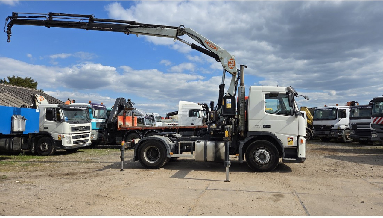 VOLVO FM 360 4X2 EURO 3 TRACTOR UNIT CRANE PM 20T MANUAL GEARBOX - Тягач: фото 5 VOLVO FM 360 4X2 EURO 3 TRACTOR UNIT CRANE PM 20T MANUAL GEARBOX - Тягач: фото 5
