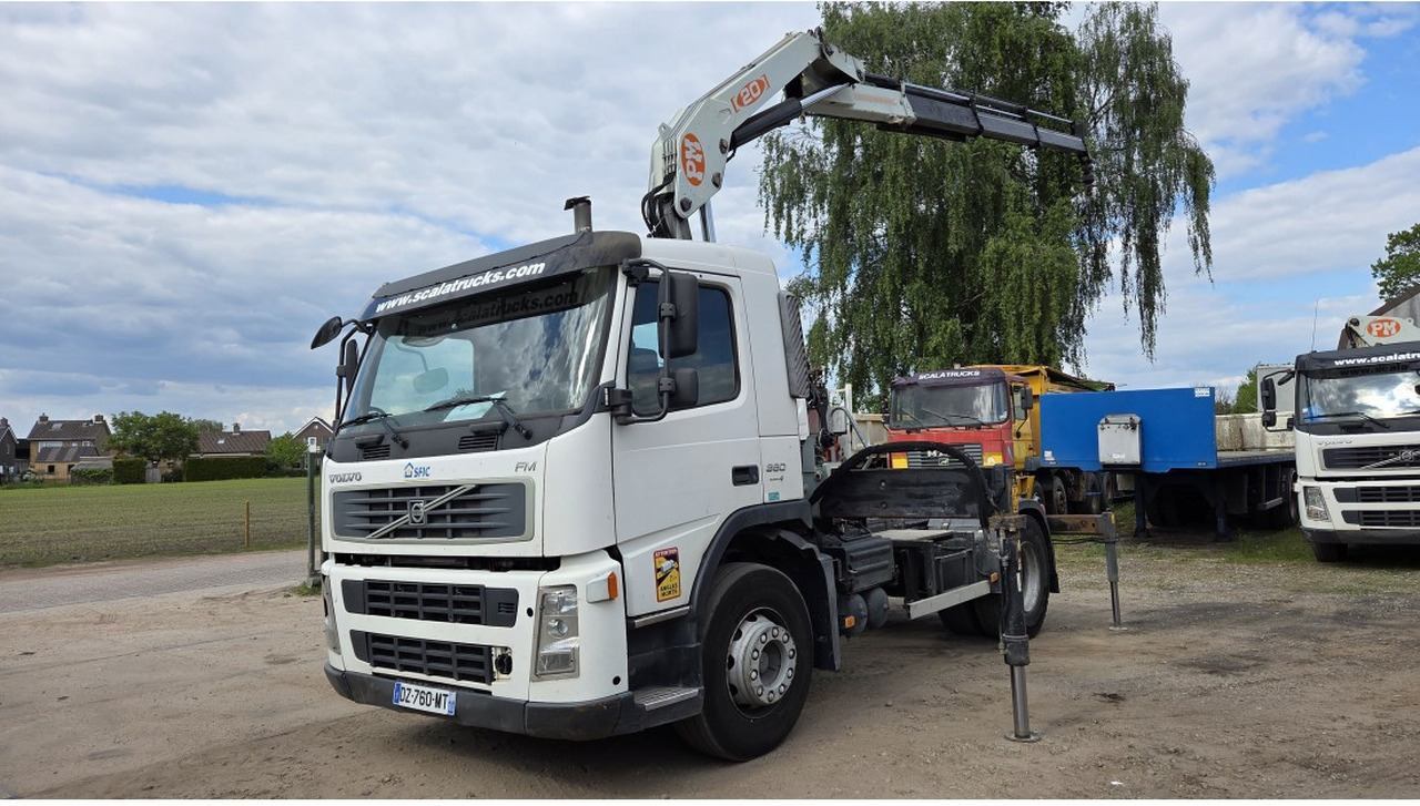 VOLVO FM 360 4X2 EURO 3 TRACTOR UNIT CRANE PM 20T MANUAL GEARBOX - Тягач: фото 1 VOLVO FM 360 4X2 EURO 3 TRACTOR UNIT CRANE PM 20T MANUAL GEARBOX - Тягач: фото 1