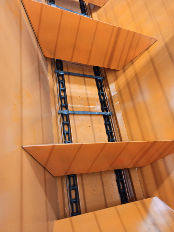 TICAB Sand and Salt Spreader,6/9mᵌ,9/12t of sand,Manufaсturer - Коммунальная/ Специальная техника: фото 4 TICAB Sand and Salt Spreader,6/9mᵌ,9/12t of sand,Manufaсturer - Коммунальная/ Специальная техника: фото 4