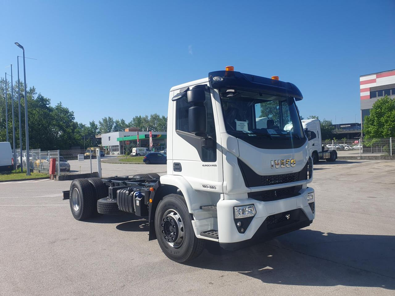IVECO Eurocargo ML180E32/P - Грузовик-шасси: фото 2 IVECO Eurocargo ML180E32/P - Грузовик-шасси: фото 2