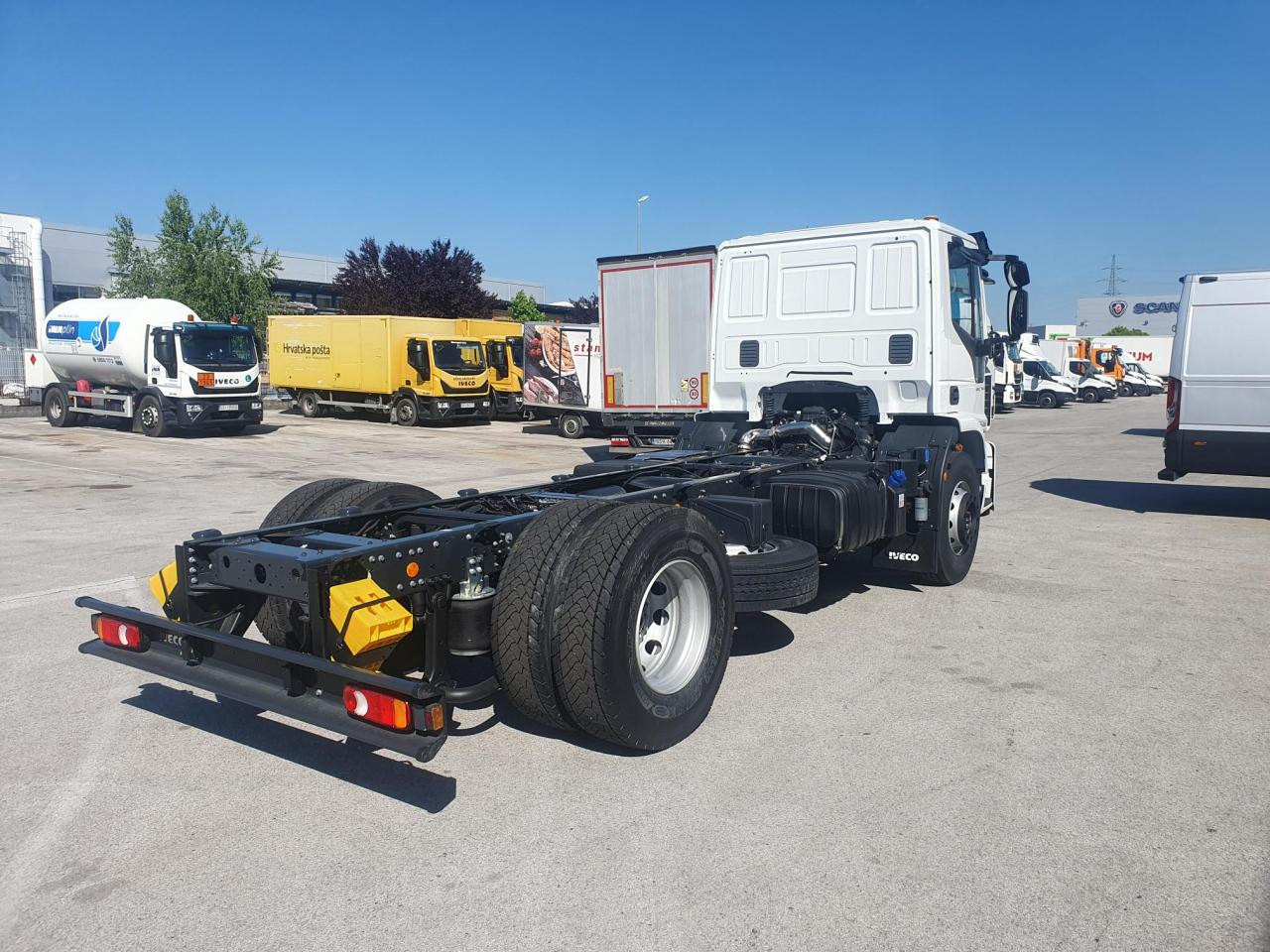 IVECO Eurocargo ML180E32/P - Грузовик-шасси: фото 4 IVECO Eurocargo ML180E32/P - Грузовик-шасси: фото 4