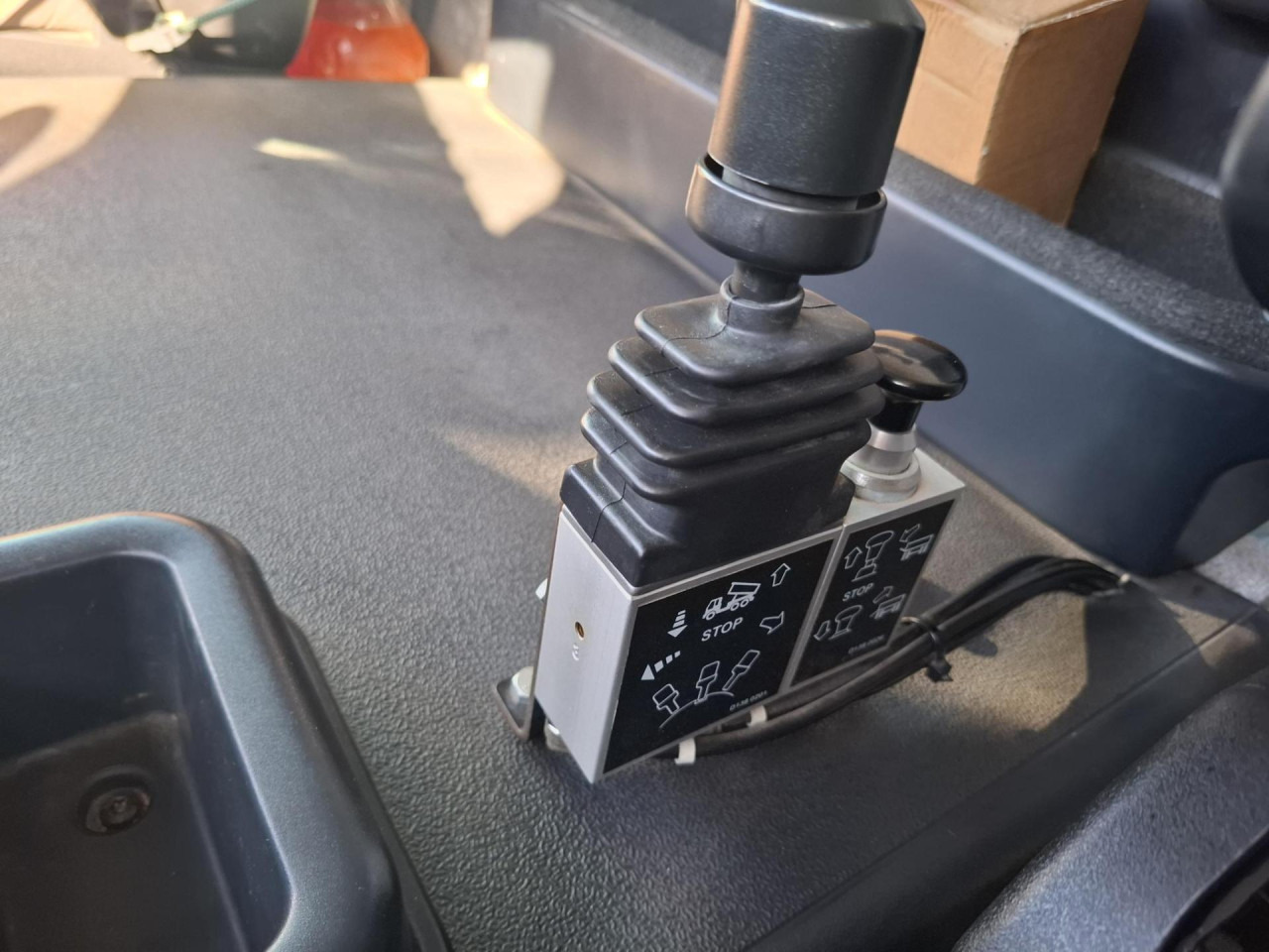 IVECO Trakker AD410T50 - Самосвал: фото 4 IVECO Trakker AD410T50 - Самосвал: фото 4