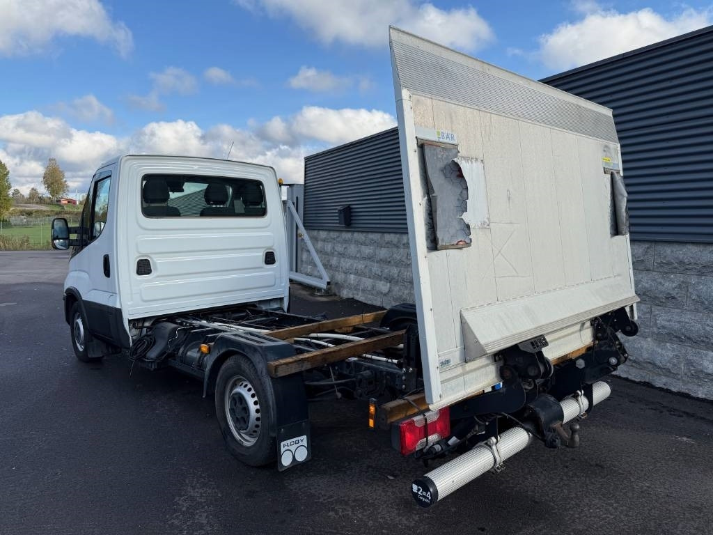 Iveco Daily 35 - NP Hi - Matic - Цельнометаллический фургон: фото 4 Iveco Daily 35 - NP Hi - Matic - Цельнометаллический фургон: фото 4
