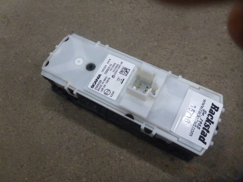 Scania R 650 - Электрическая система для Грузовиков: фото 2 Scania R 650 - Электрическая система для Грузовиков: фото 2