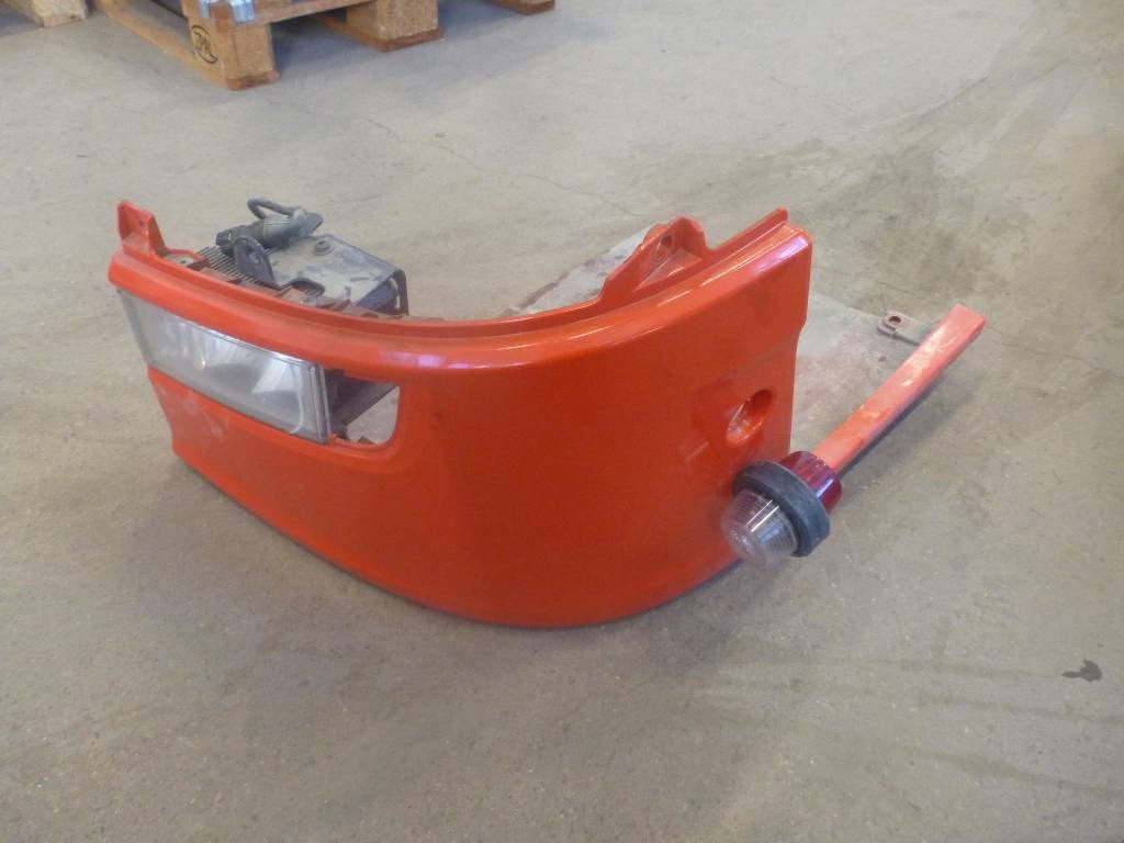 Scania Stötfångarhörn, 2295953 - Рама/ Шасси для Грузовиков: фото 1 Scania Stötfångarhörn, 2295953 - Рама/ Шасси для Грузовиков: фото 1