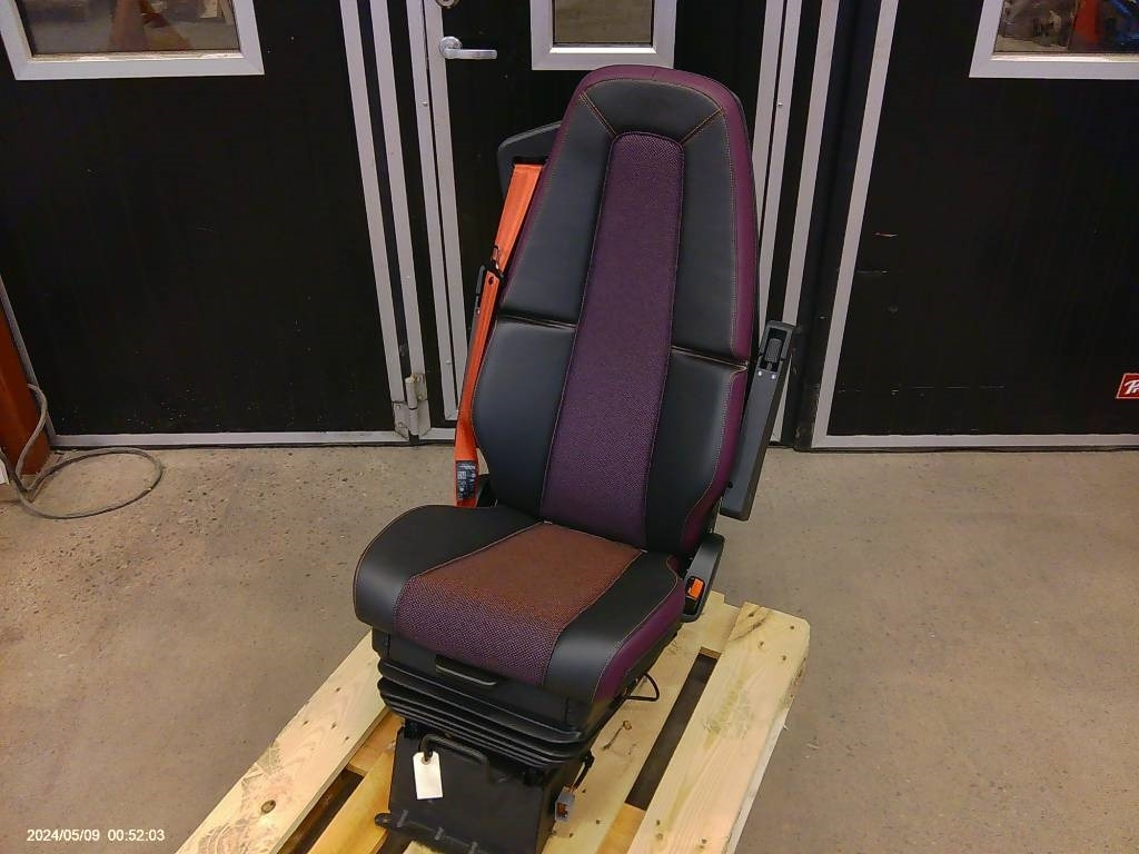 Volvo FM förarstol, 23766422 - Кабина для Грузовиков: фото 1 Volvo FM förarstol, 23766422 - Кабина для Грузовиков: фото 1