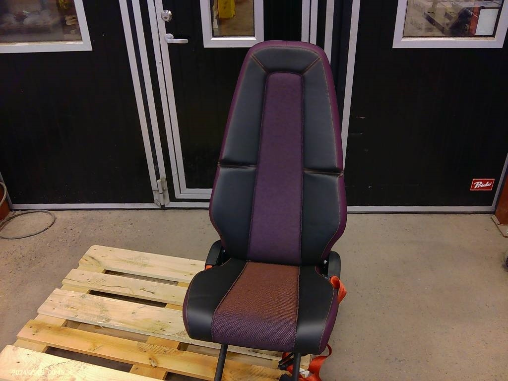 Volvo FM passagerarstol, 23766362 - Кабина для Грузовиков: фото 1 Volvo FM passagerarstol, 23766362 - Кабина для Грузовиков: фото 1