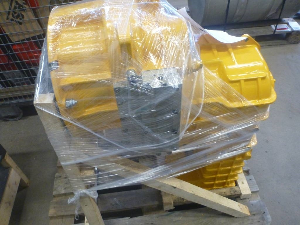 Volvo L70 Växellåda Renoverad, voe22718 - Коробка передач для Строительной техники: фото 2 Volvo L70 Växellåda Renoverad, voe22718 - Коробка передач для Строительной техники: фото 2