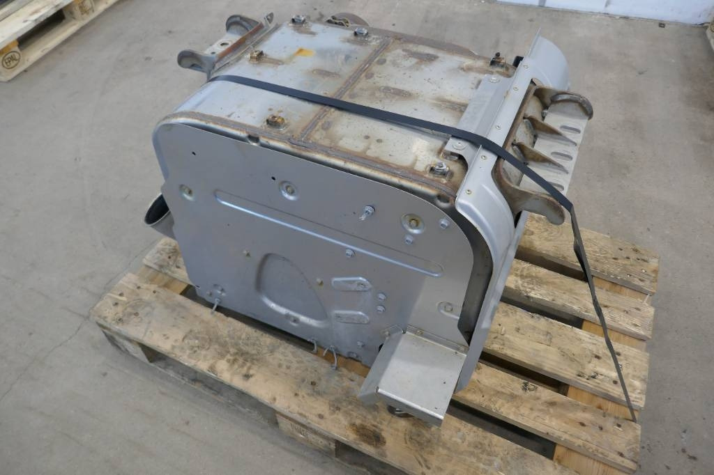 Volvo Ljuddämpare, 21750081 - Рама/ Шасси для Грузовиков: фото 1 Volvo Ljuddämpare, 21750081 - Рама/ Шасси для Грузовиков: фото 1