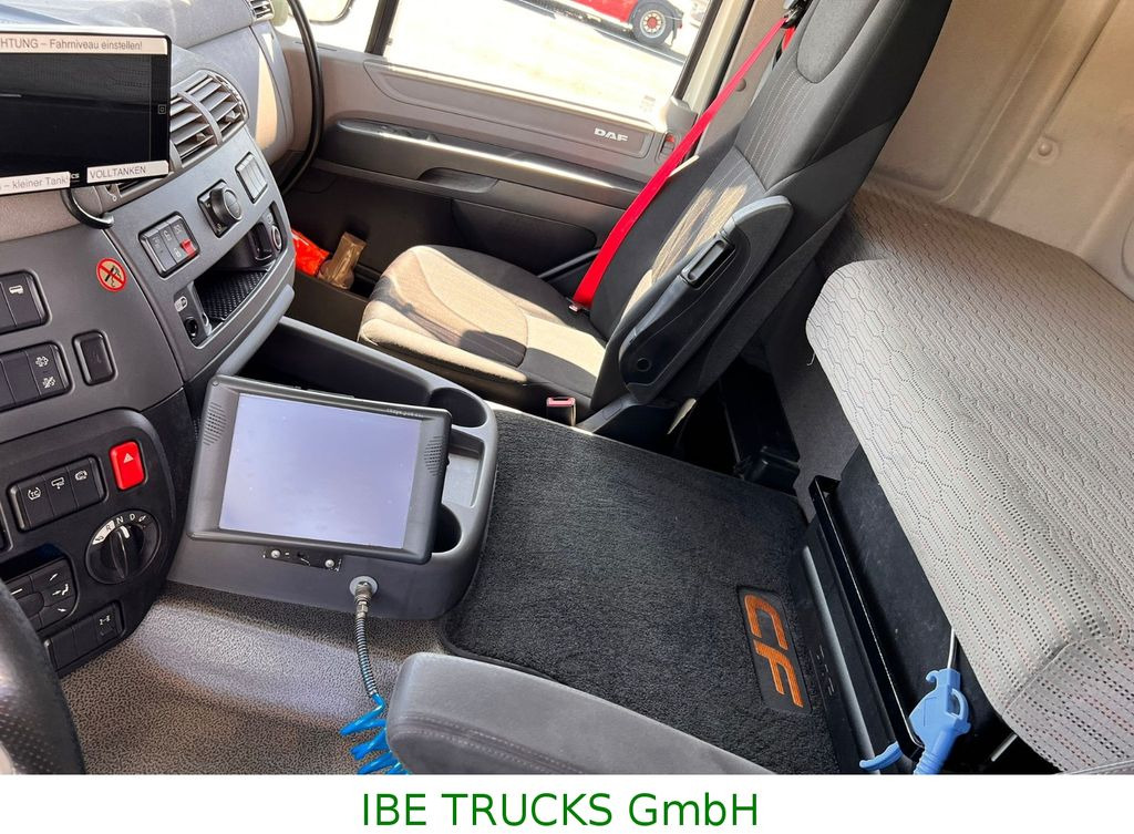 DAF CF 450 4x2, E6, ADR, PTO DAF CF 450 4x2, E6, ADR, PTO - Тягач: фото 5 DAF CF 450 4x2, E6, ADR, PTO DAF CF 450 4x2, E6, ADR, PTO - Тягач: фото 5