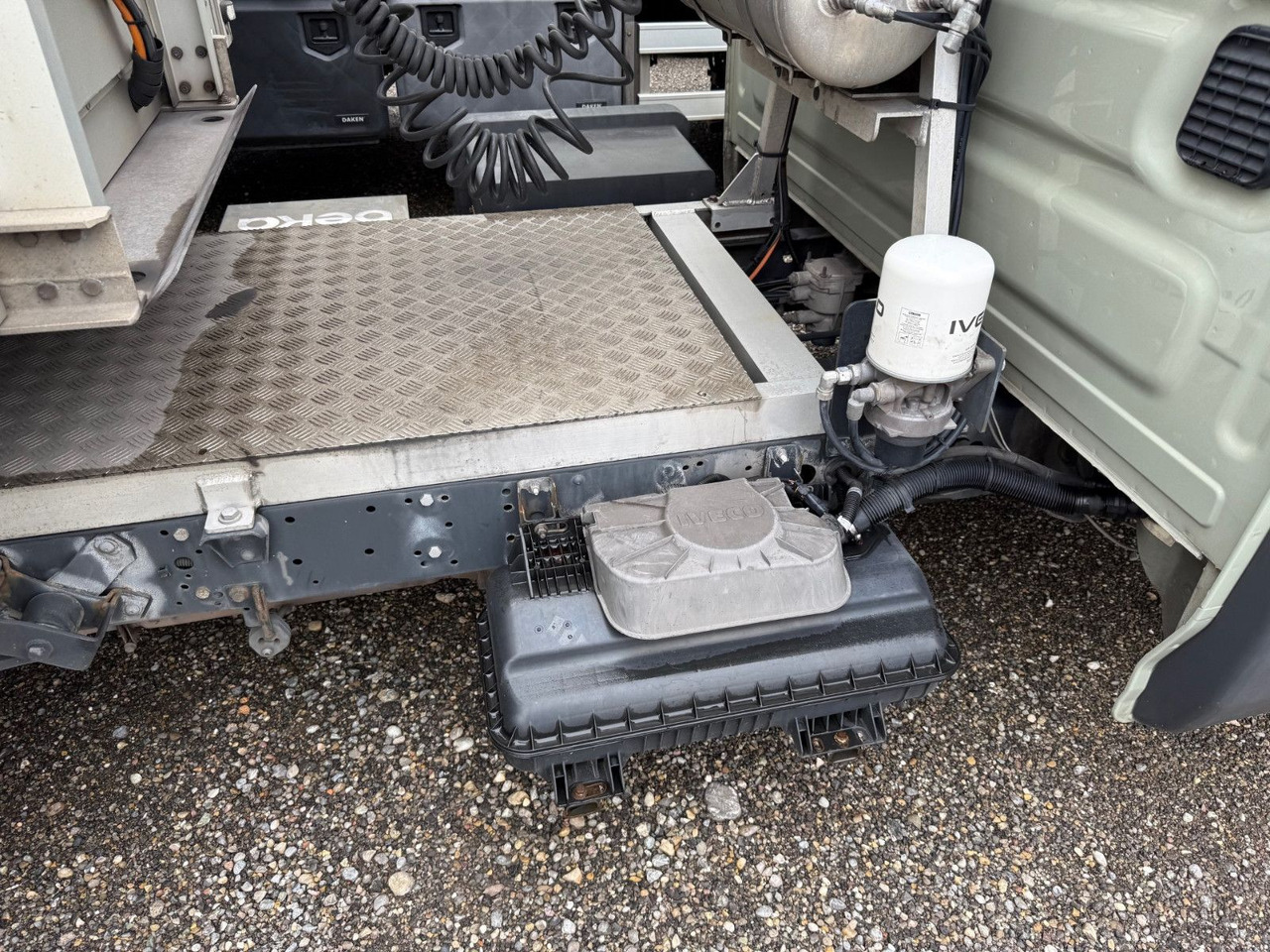 Iveco 50C18T Daily 4x2,E6,mit Auflieger Mobas 7.5 Lade в лизинг Iveco 50C18T Daily 4x2,E6,mit Auflieger Mobas 7.5 Lade: фото 9