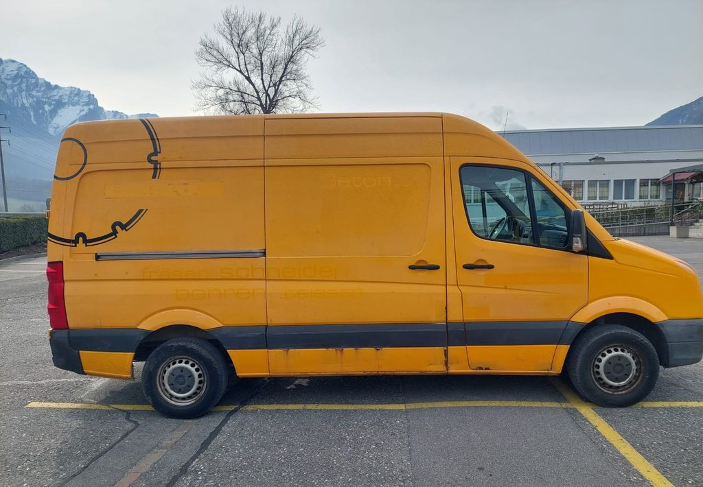 Volkswagen Crafter 35, 2.5L - Цельнометаллический фургон: фото 2 Volkswagen Crafter 35, 2.5L - Цельнометаллический фургон: фото 2