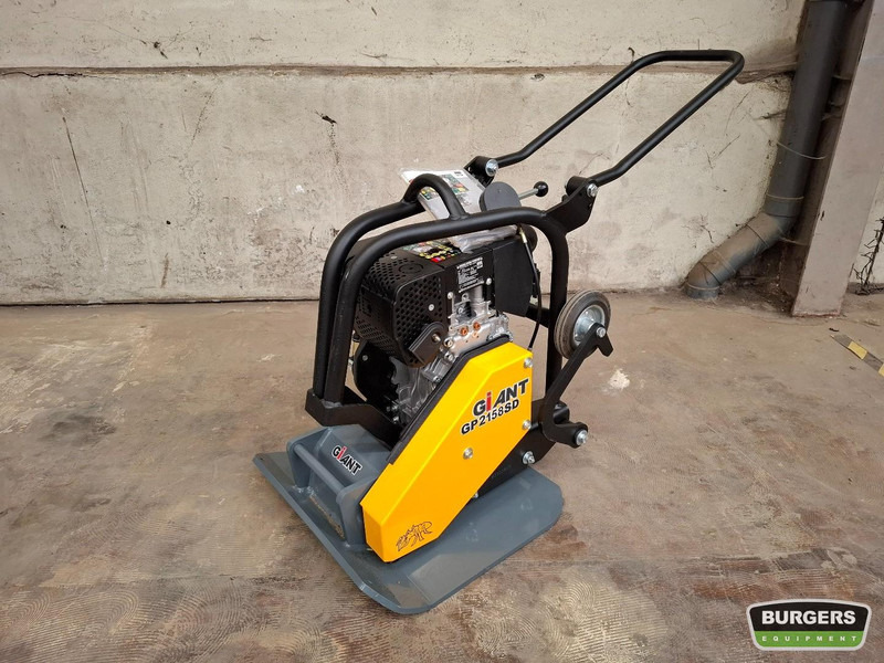 Giant GP2158SD - Виброплита: фото 1 Giant GP2158SD - Виброплита: фото 1