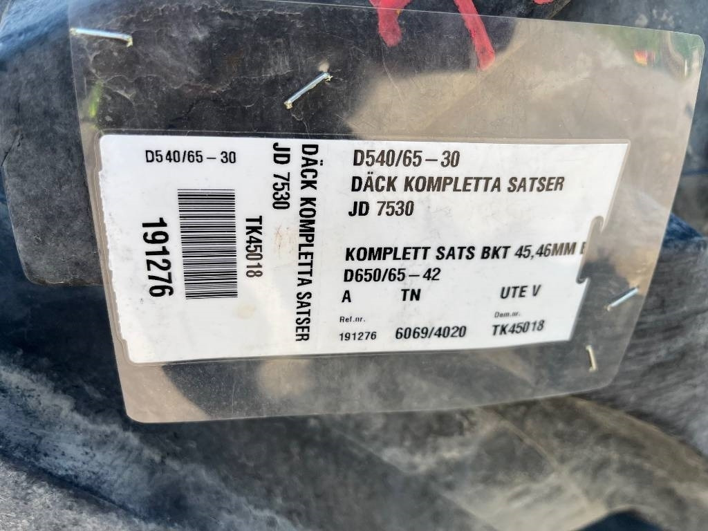 650/65R42 540/65R30 till JD 7530 - Шина для Сельскохозяйственной техники: фото 2 650/65R42 540/65R30 till JD 7530 - Шина для Сельскохозяйственной техники: фото 2