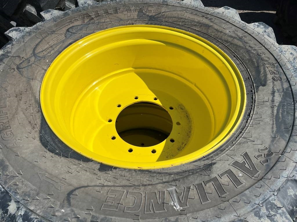 Alliance 650/65R38 600/60R28 till JD 6155 M - Шина для Сельскохозяйственной техники: фото 3 Alliance 650/65R38 600/60R28 till JD 6155 M - Шина для Сельскохозяйственной техники: фото 3