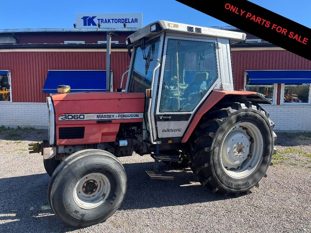 Massey Ferguson 3060 - Трактор: фото 1 Massey Ferguson 3060 - Трактор: фото 1