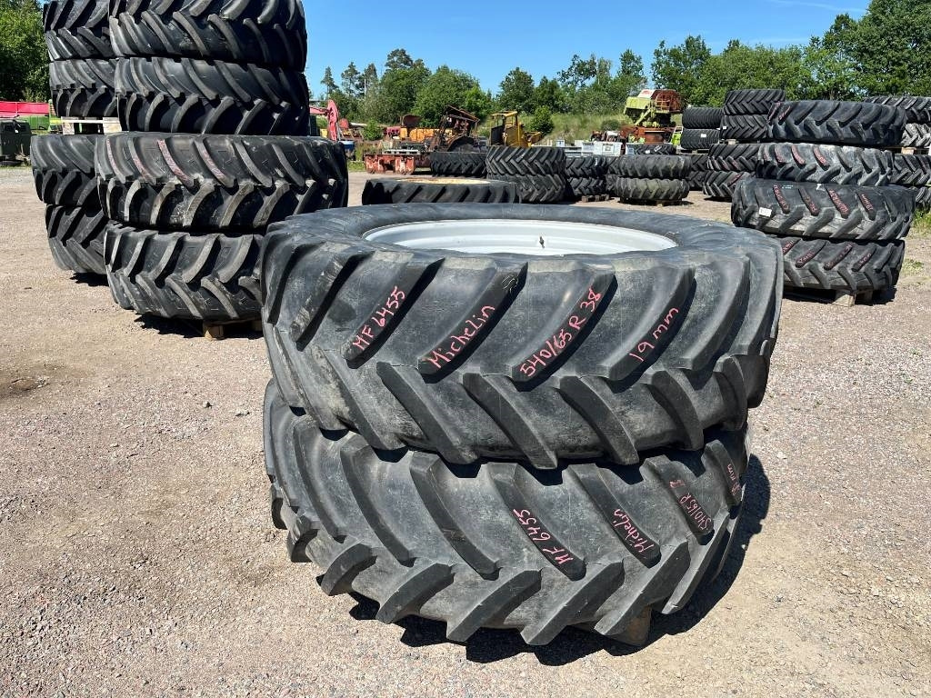 Michelin 540/65R38 till Massey Ferguson 6255 - Шина для Сельскохозяйственной техники: фото 1 Michelin 540/65R38 till Massey Ferguson 6255 - Шина для Сельскохозяйственной техники: фото 1