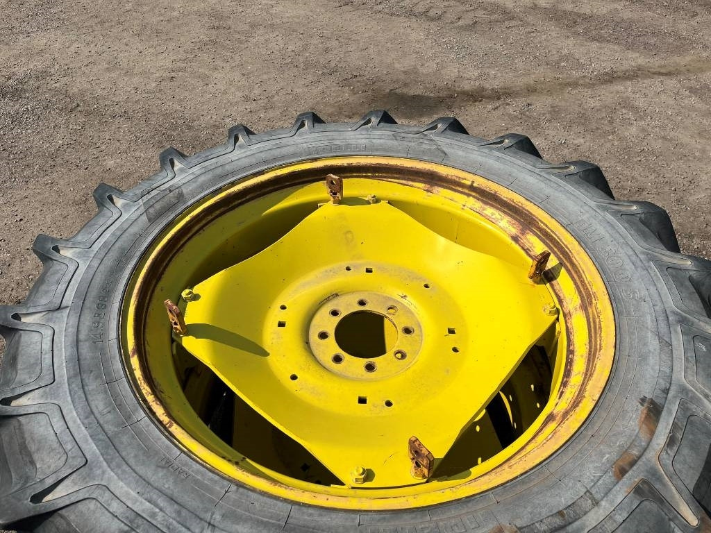 Pirelli 14,9R38 till John Deere - Шина для Сельскохозяйственной техники: фото 4 Pirelli 14,9R38 till John Deere - Шина для Сельскохозяйственной техники: фото 4