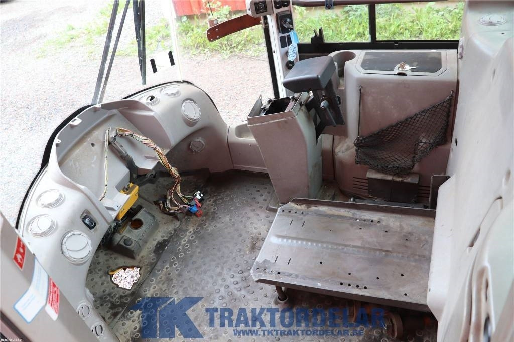 Volvo L 180 F - Кабина для Строительной техники: фото 5 Volvo L 180 F - Кабина для Строительной техники: фото 5