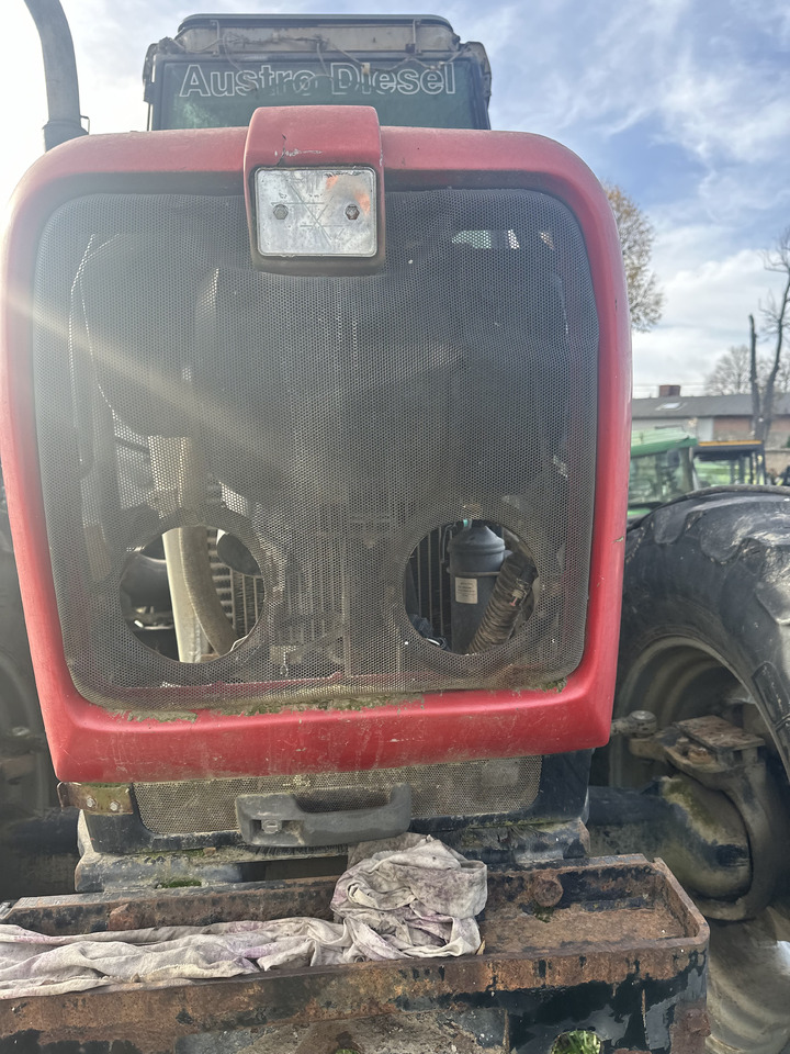 Massey Ferguson 6480 - 6499 grill przedni maska atrapa - Кузов и экстерьер для Тракторов: фото 4 Massey Ferguson 6480 - 6499 grill przedni maska atrapa - Кузов и экстерьер для Тракторов: фото 4