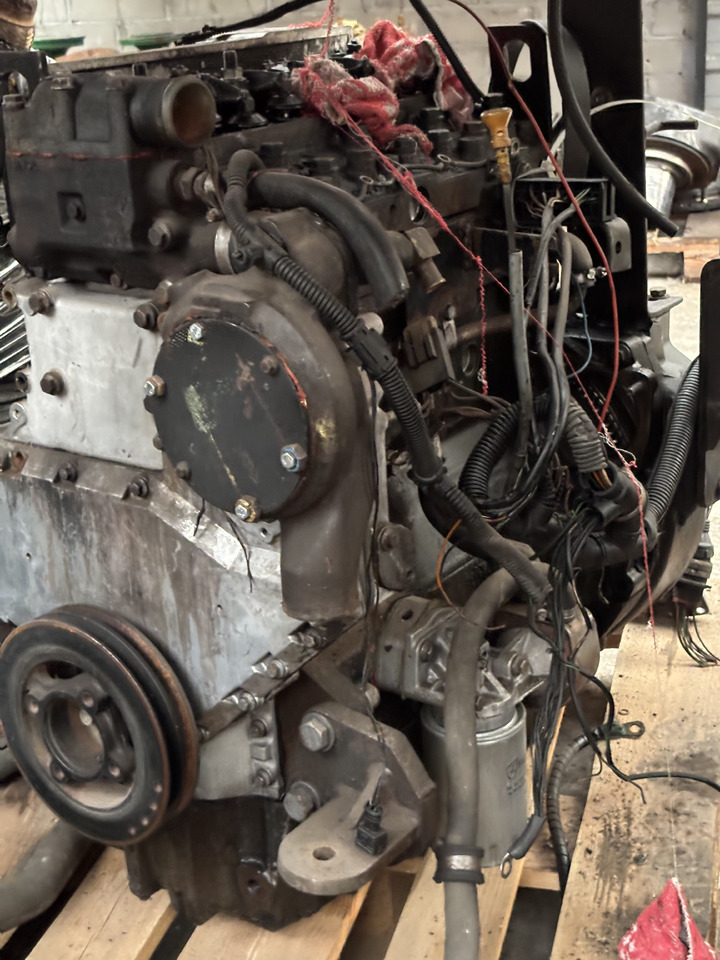 Matbro TS 300 Silnik Blok Kolektor Klawiatura Miska Olejowa Koło Pasowe CZĘŚCI - Двигатель и запчасти для Сельскохозяйственной техники: фото 1 Matbro TS 300 Silnik Blok Kolektor Klawiatura Miska Olejowa Koło Pasowe CZĘŚCI - Двигатель и запчасти для Сельскохозяйственной техники: фото 1