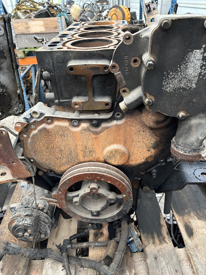 Perkins 1104D-E44T Silnik Blok Miska Olejowa Wał CZĘŚCI - Двигатель и запчасти для Строительной техники: фото 2 Perkins 1104D-E44T Silnik Blok Miska Olejowa Wał CZĘŚCI - Двигатель и запчасти для Строительной техники: фото 2