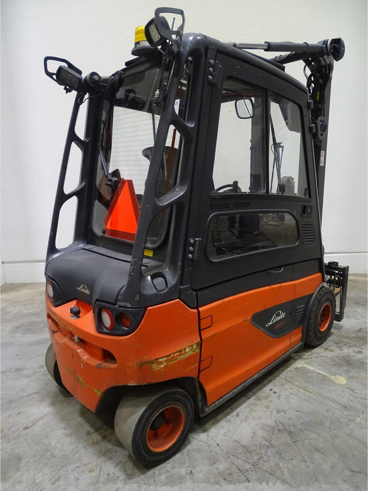 Linde E25L-01 - Электропогрузчик: фото 3 Linde E25L-01 - Электропогрузчик: фото 3