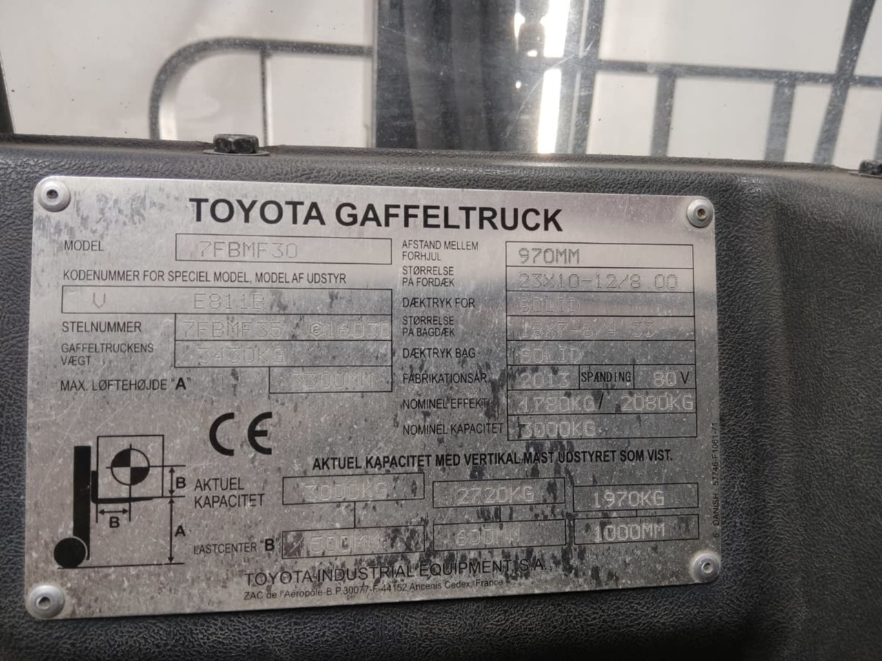 Toyota 7FBMF30 - Электропогрузчик: фото 2 Toyota 7FBMF30 - Электропогрузчик: фото 2