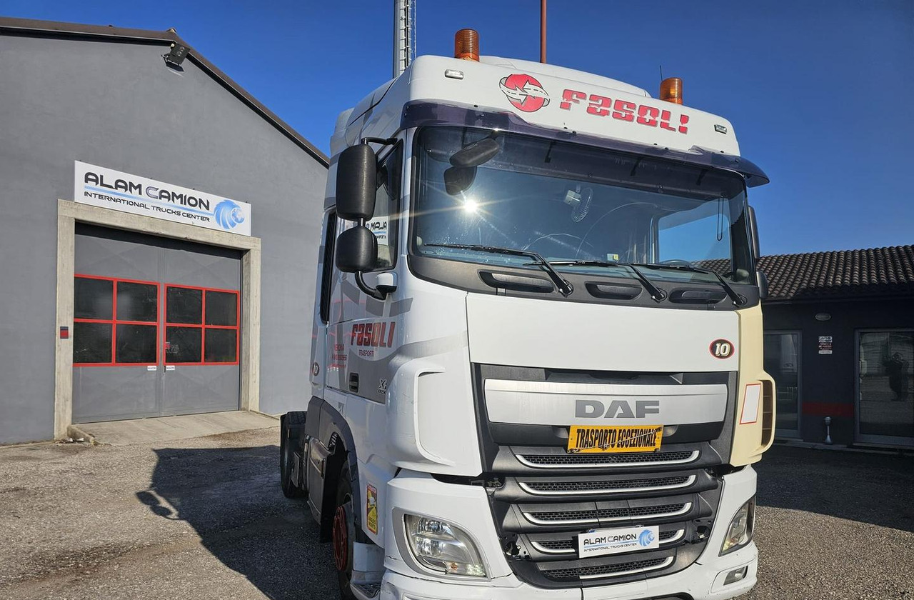 DAF XF-460 EURO 6 impianto idraulico - Тягач: фото 1 DAF XF-460 EURO 6 impianto idraulico - Тягач: фото 1