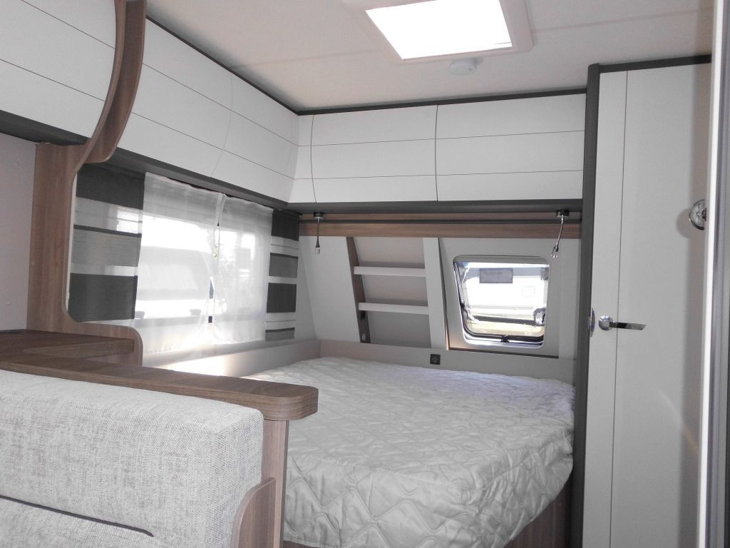 Hobby Excellent Edition 650 KMFe 2025 2200kg., Teppich в лизинг Hobby Excellent Edition 650 KMFe 2025 2200kg., Teppich: фото 12