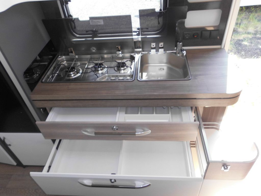 Hobby Excellent Edition 650 KMFe 2025 2200kg., Teppich в лизинг Hobby Excellent Edition 650 KMFe 2025 2200kg., Teppich: фото 10