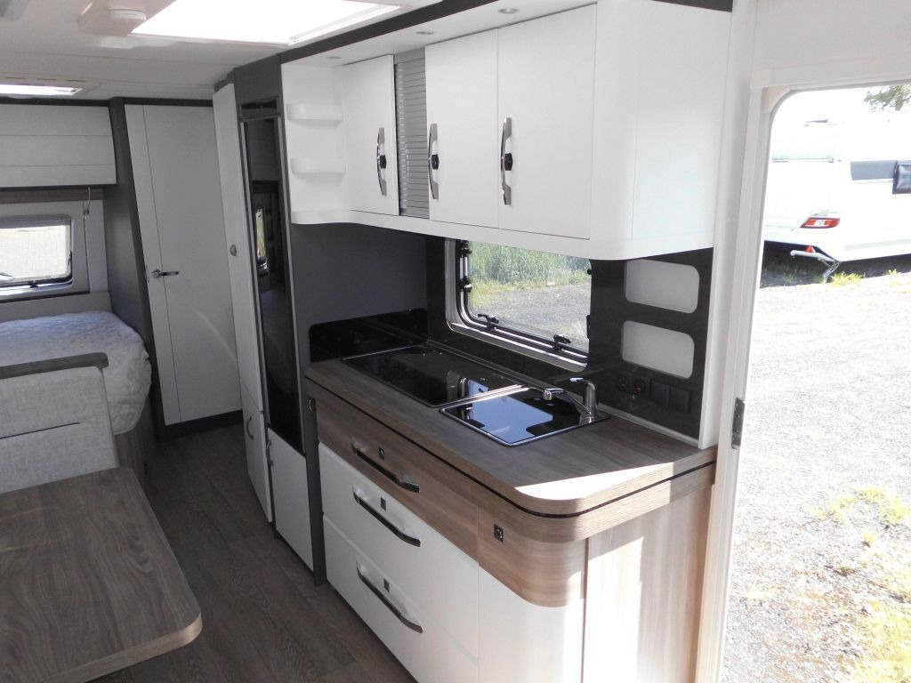 Hobby Excellent Edition 650 KMFe 2025 2200kg., Teppich в лизинг Hobby Excellent Edition 650 KMFe 2025 2200kg., Teppich: фото 9