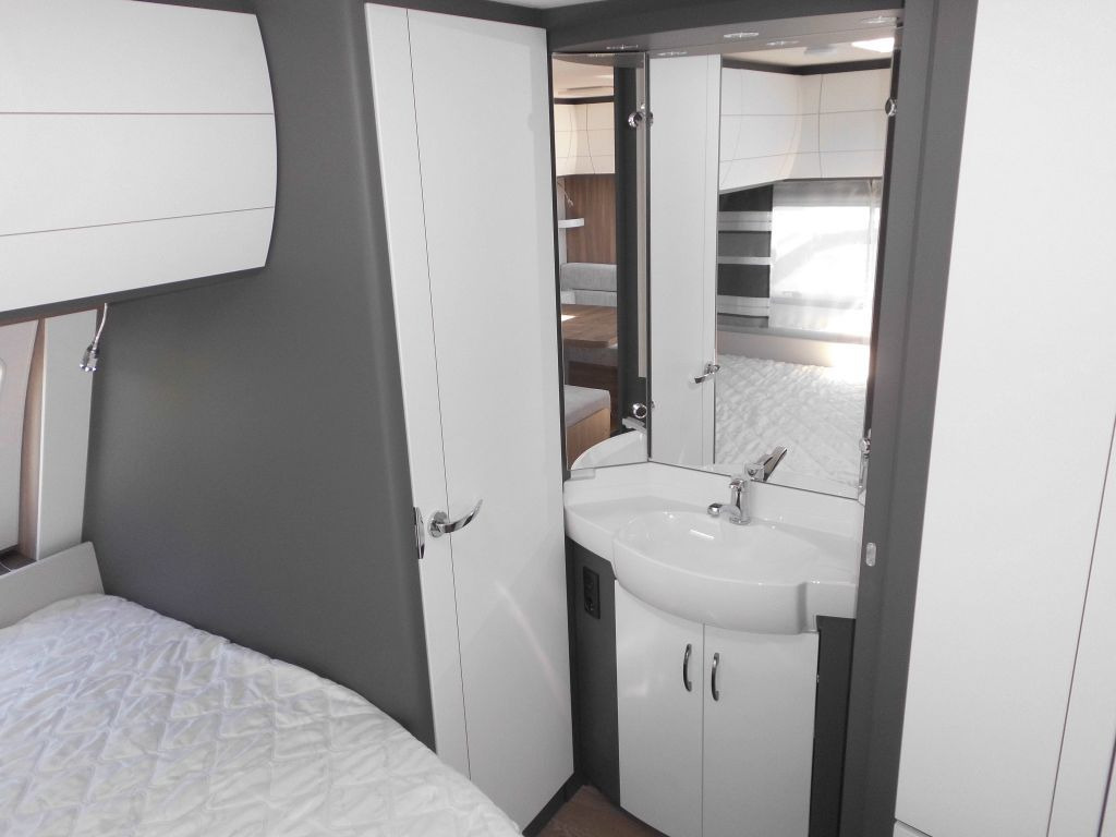 Hobby Excellent Edition 650 KMFe 2025 2200kg., Teppich в лизинг Hobby Excellent Edition 650 KMFe 2025 2200kg., Teppich: фото 14